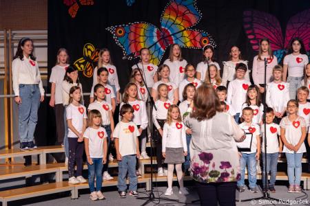 Območna revija otroških in mladinskih pevskih zborov občin Kamnik in Komenda (43)